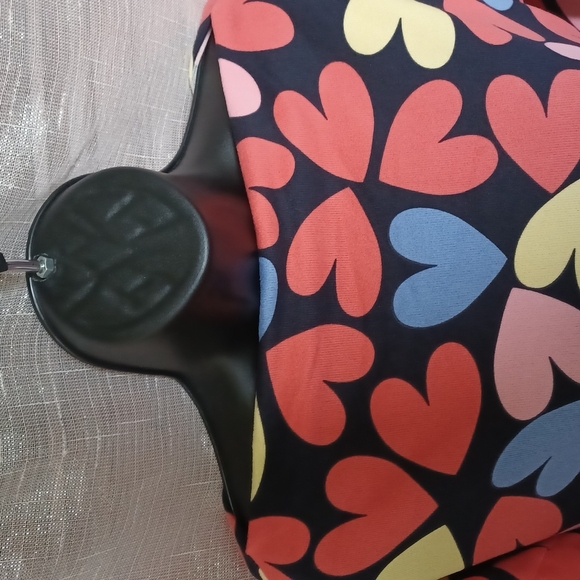 NWT Twenty second long sleeve sweater Size S Navy/red/pink/yellow hearts - Picture 2 of 7